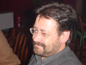 primero, presentarse: